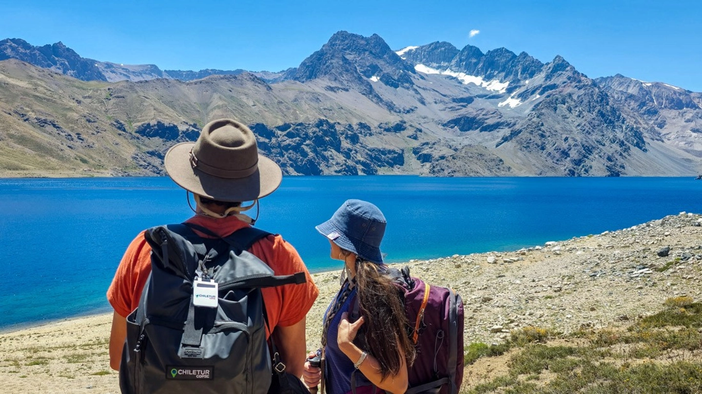 Laguna Negra: Aventura Andina en el Cajón del Maipo