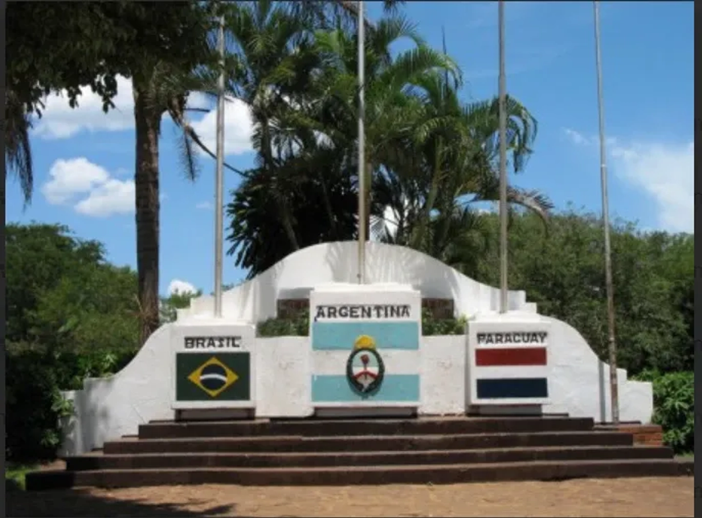 Cataratas Brasil con Dutyfree y Argentina con Hito