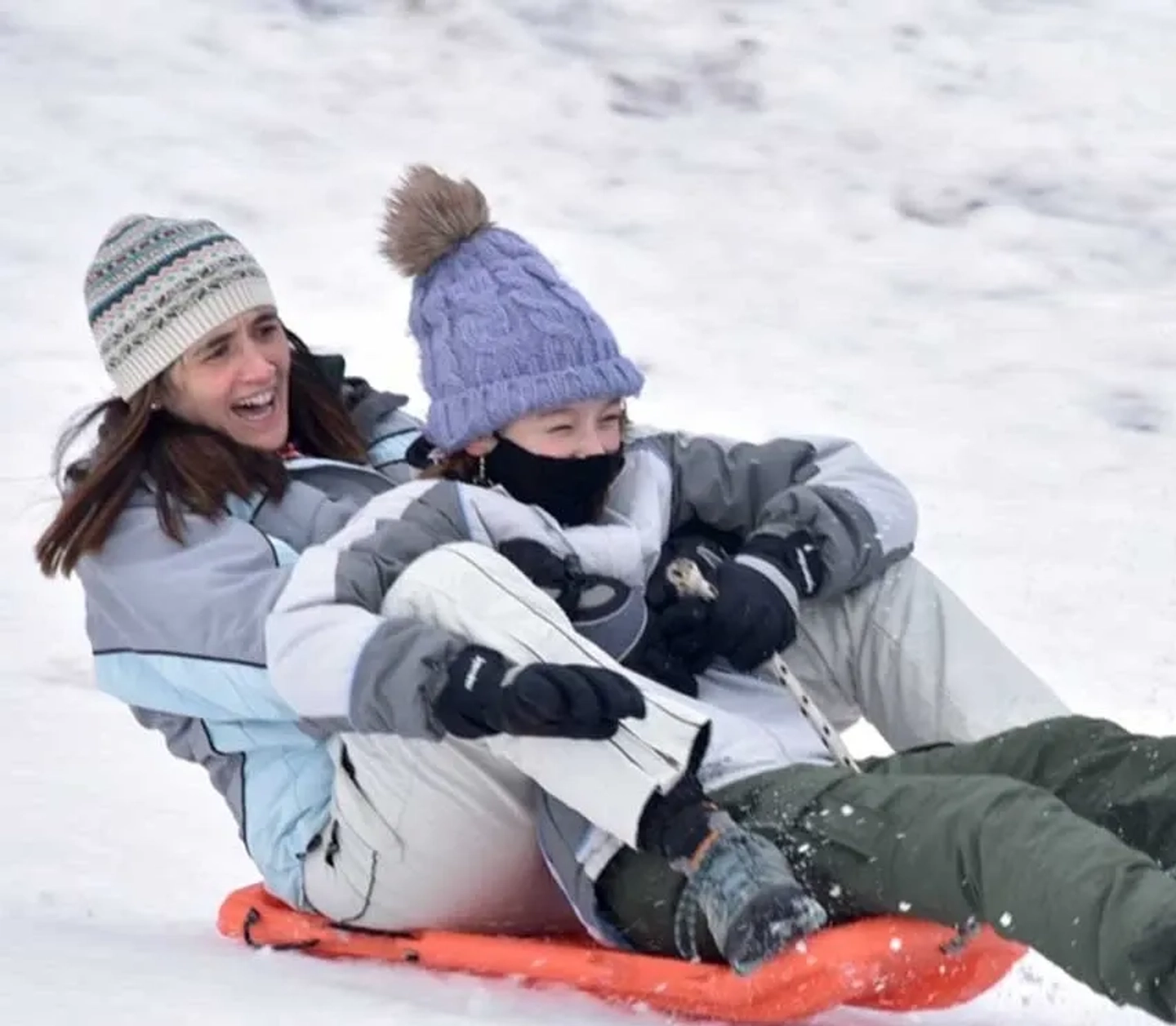 C4 Parque de Nieve: SnowTubing y Trineos