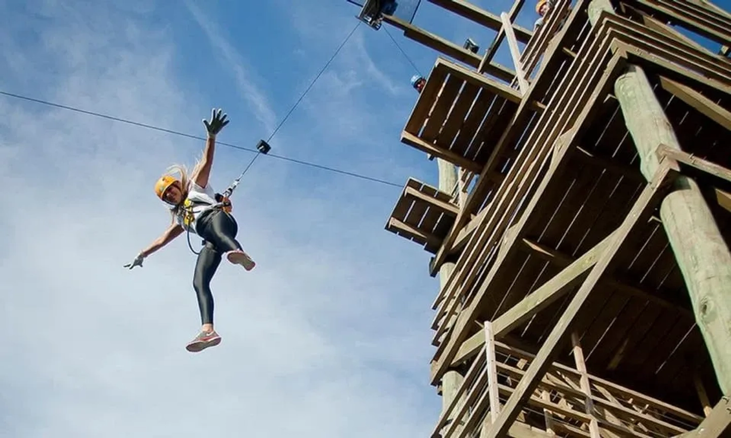 Torre Verti-GO: 1 Salto en Caída Libre de 13 Metros