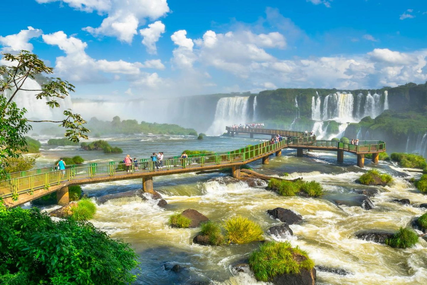 Iguazú 360: Cataratas Lado Brasil y Argentina