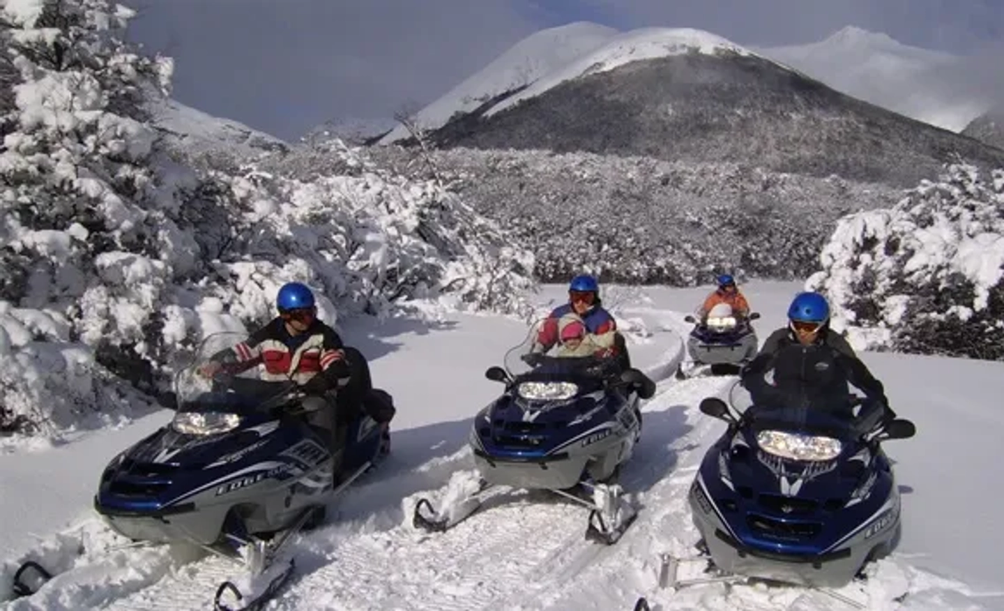 Diversión en la Nieve: Snow Cat y Ski de Fondo