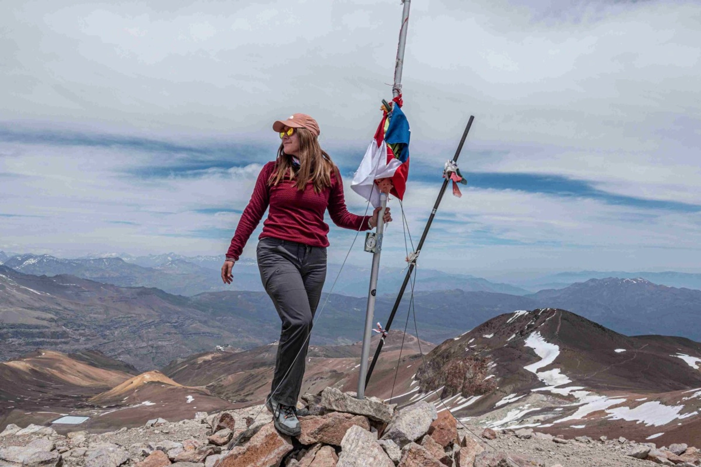 Trekking al Cerro Pintor: Colores y Vistas Inigualables a Más de 4000 msnm