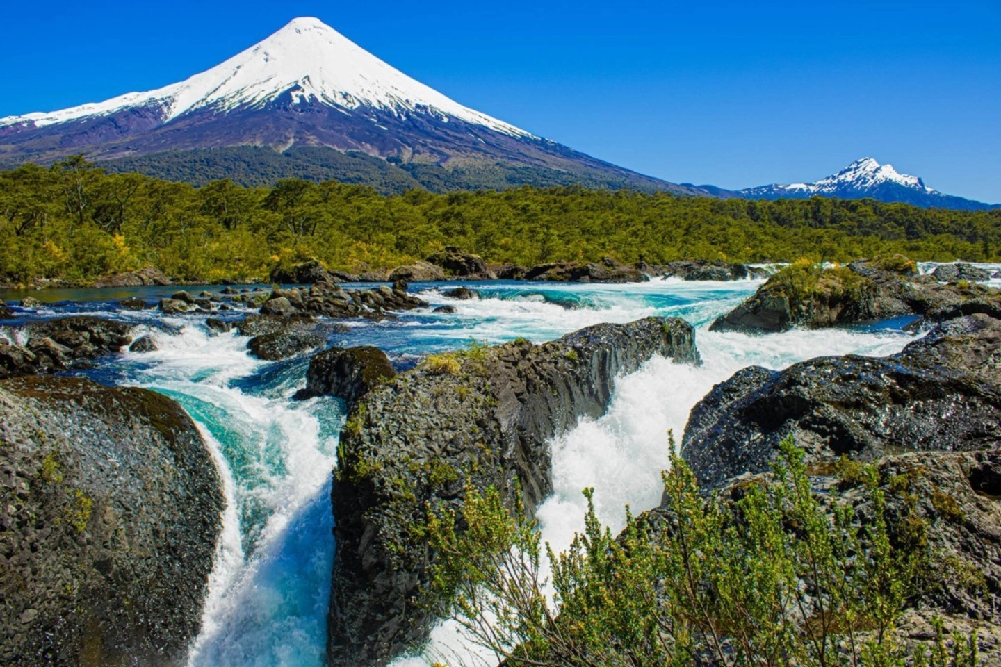 Exploración Natural: Petrohué y Volcán Osorno
