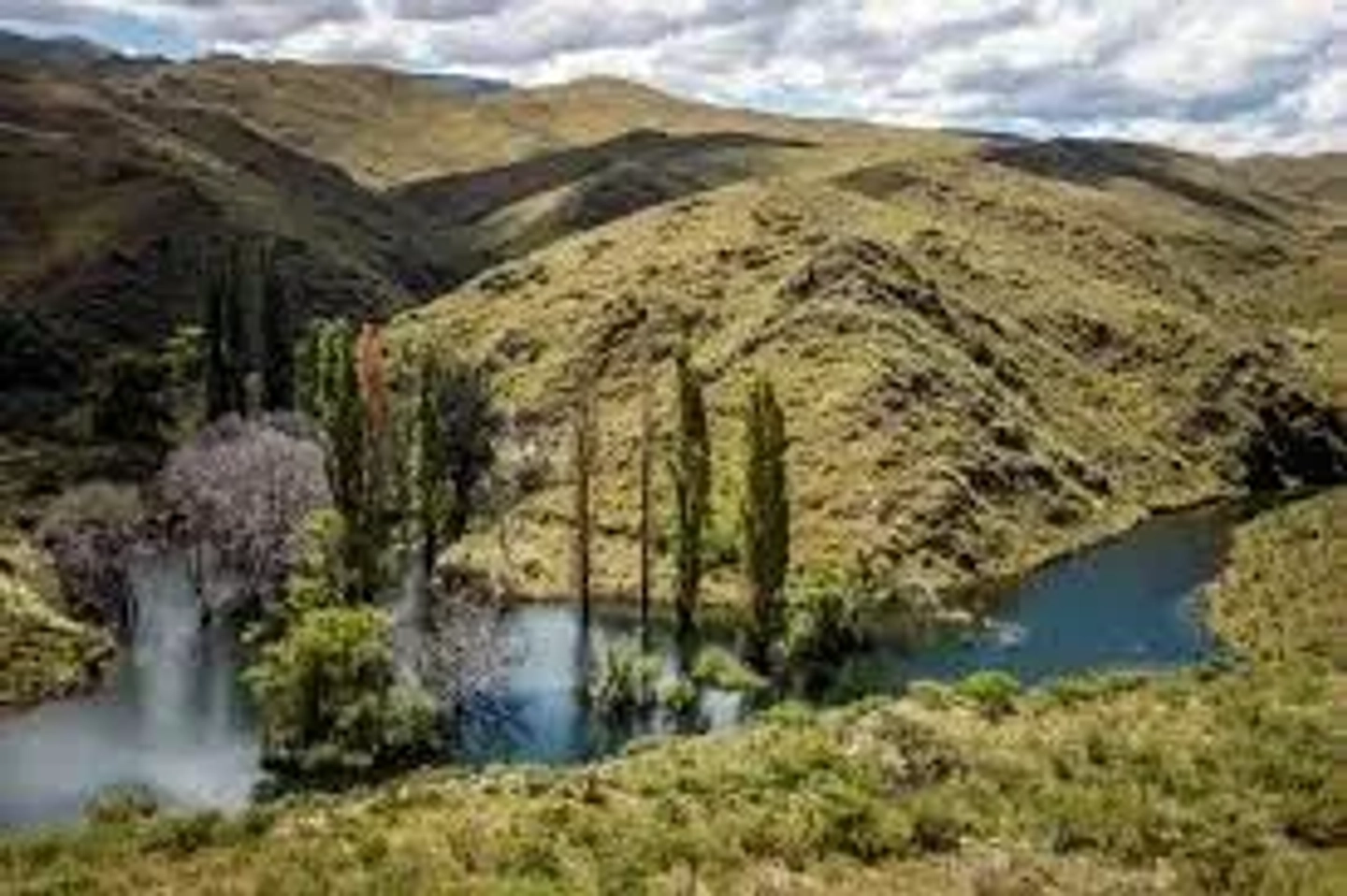 https://latitur.com/abm-activity/122597/slugs/excursion-a-circuito-serrano-grande-122597?step=paso-dos&uid=12160