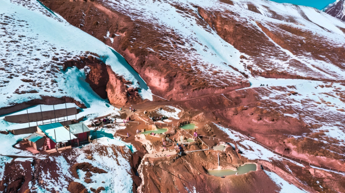 Termas Valle de Colina y Cajón del Maipo desde Santiago
