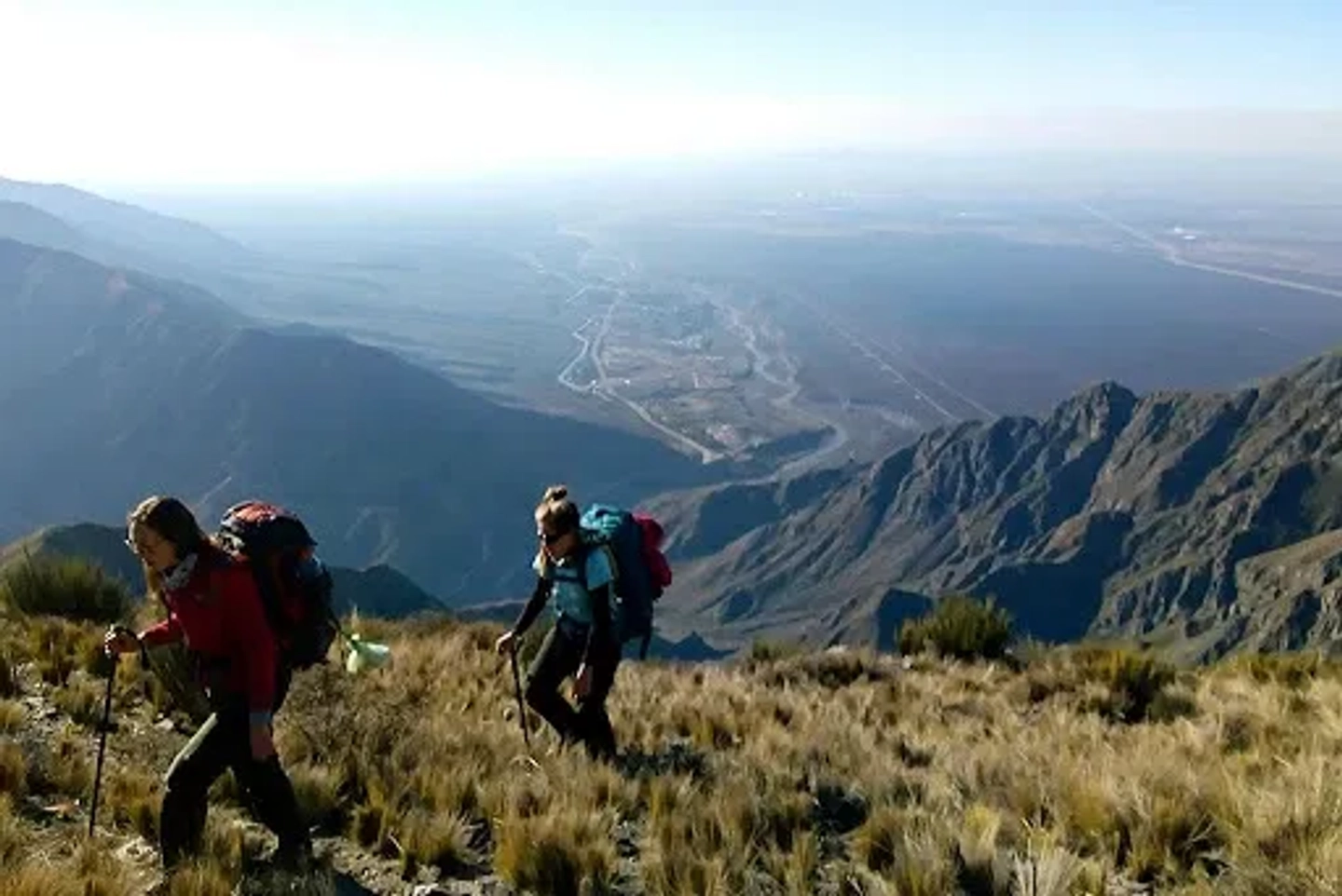 Aventura en Altura: Trekking y Rappel en Cacheuta