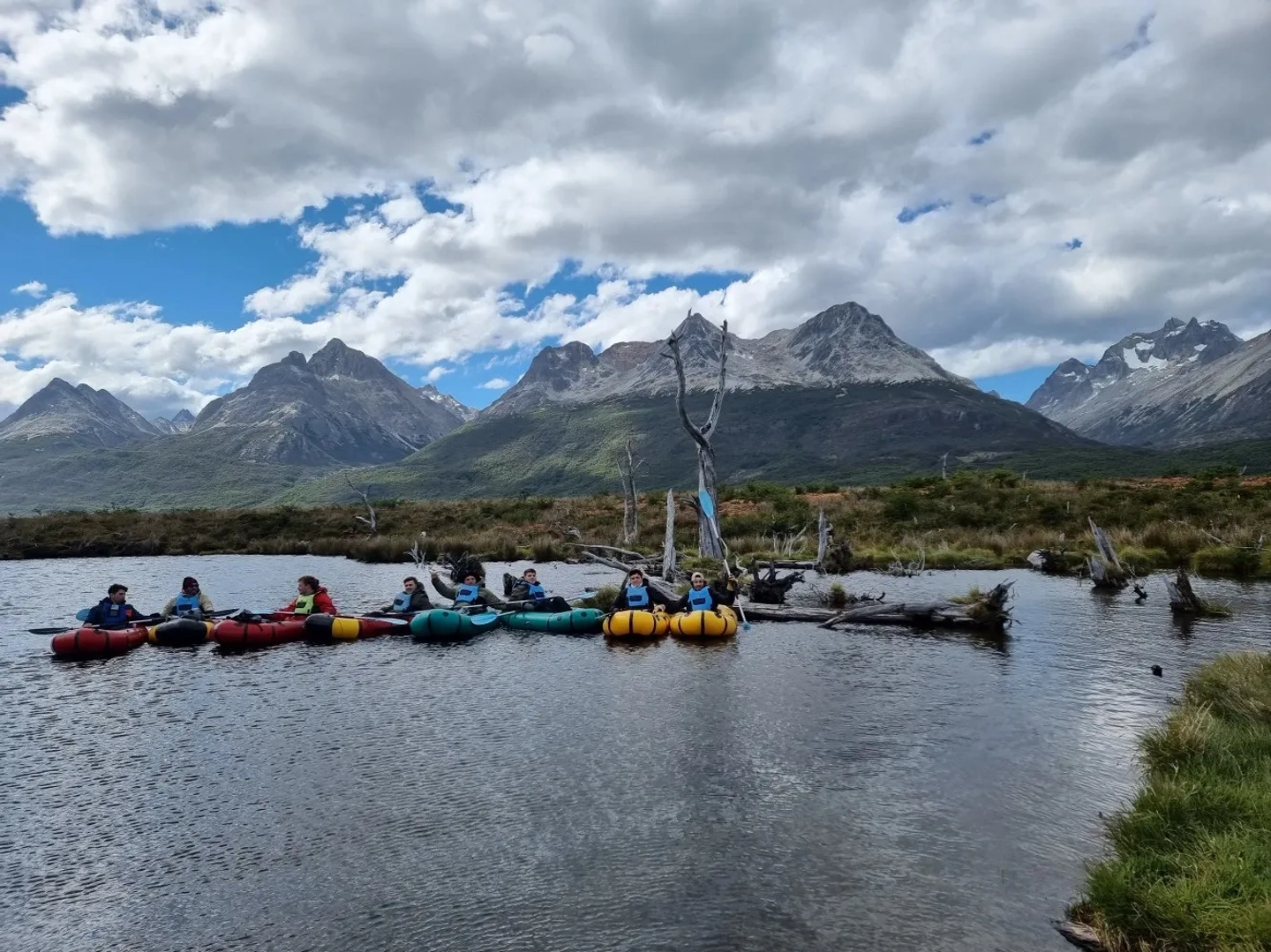Trekking y Packrafting en el río Olivia en Ushuaia