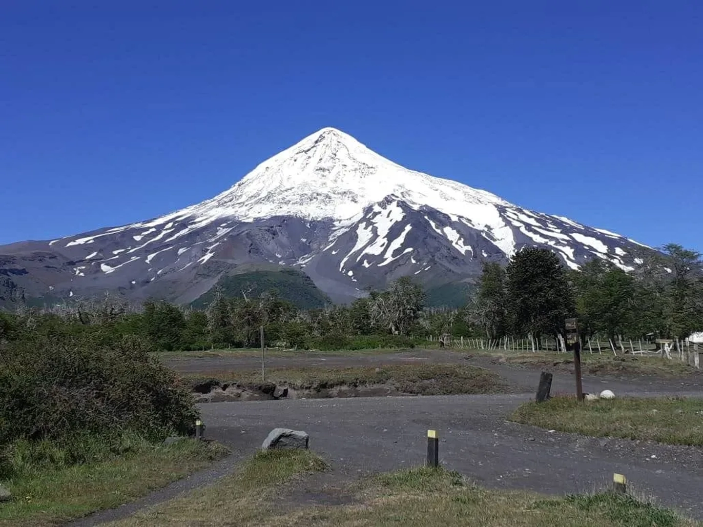 Trekking a Base del Volcán Lanin Cara Sur