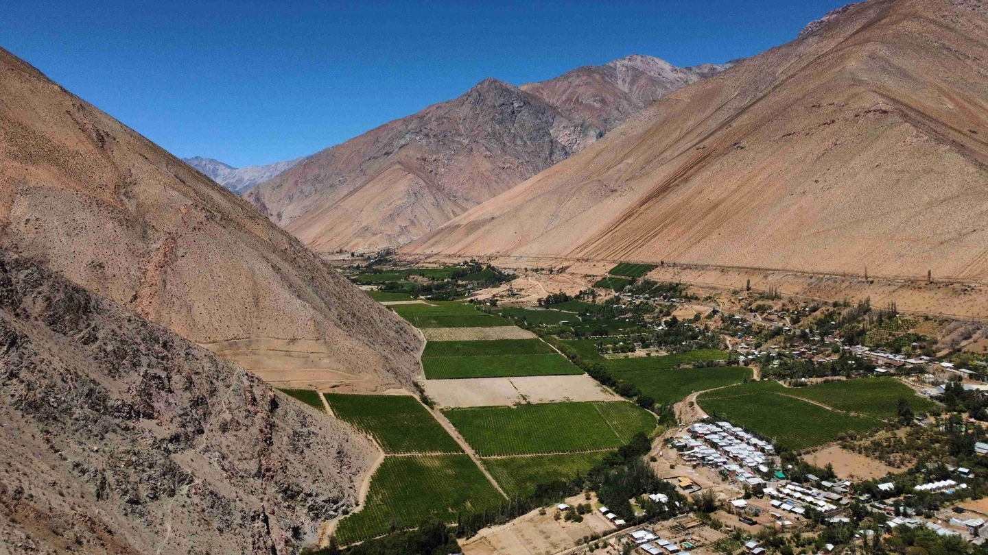 Explora el Valle de Elqui: De Vicuña a Pisco Elqui, una Experiencia Turística Inolvidable