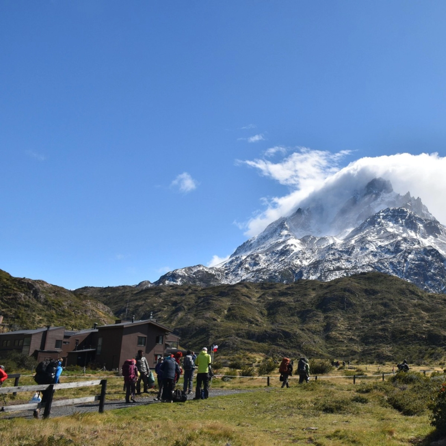Trekking Base Torres Privado desde Punta Arenas: Aventura en la Patagonia