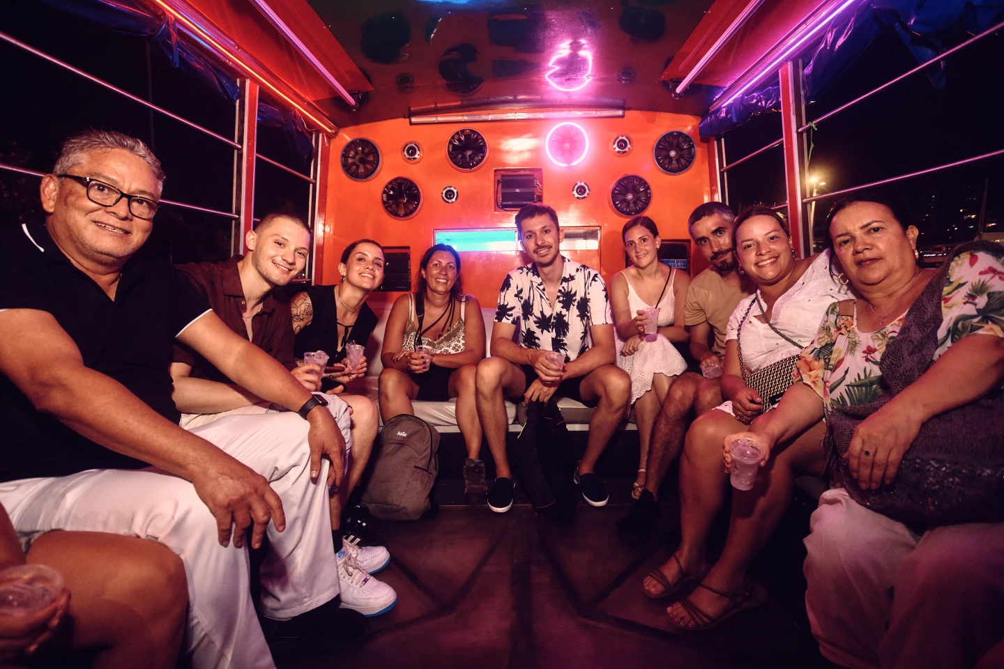 RUMBA EN CHIVA PARTY BUS