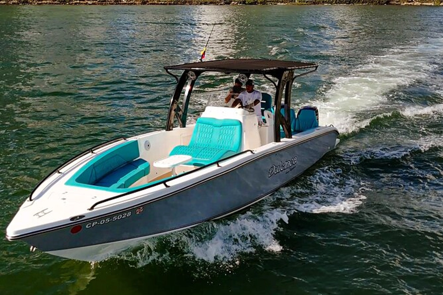 Deluxe Speedboat To the Rosario Islands 12 Passengers