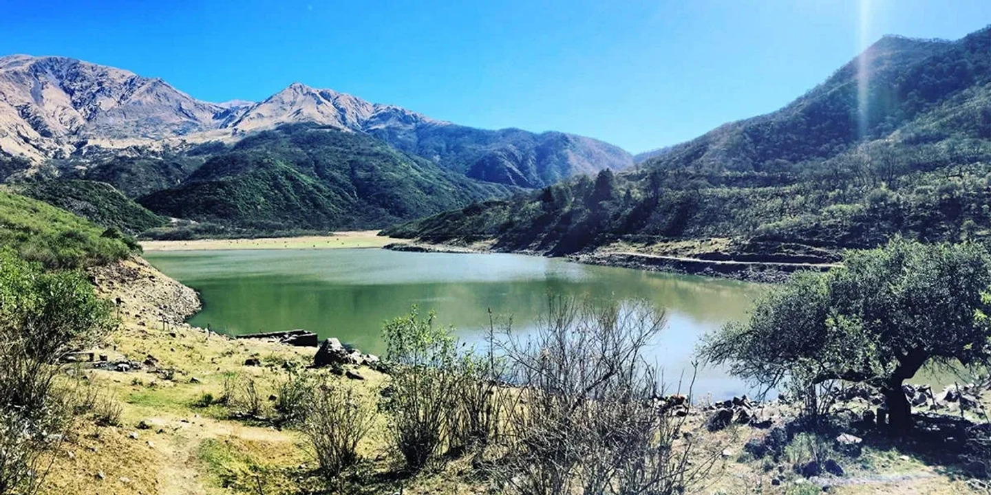 Lagunas de Yala y Termas de Reyes desde Jujuy