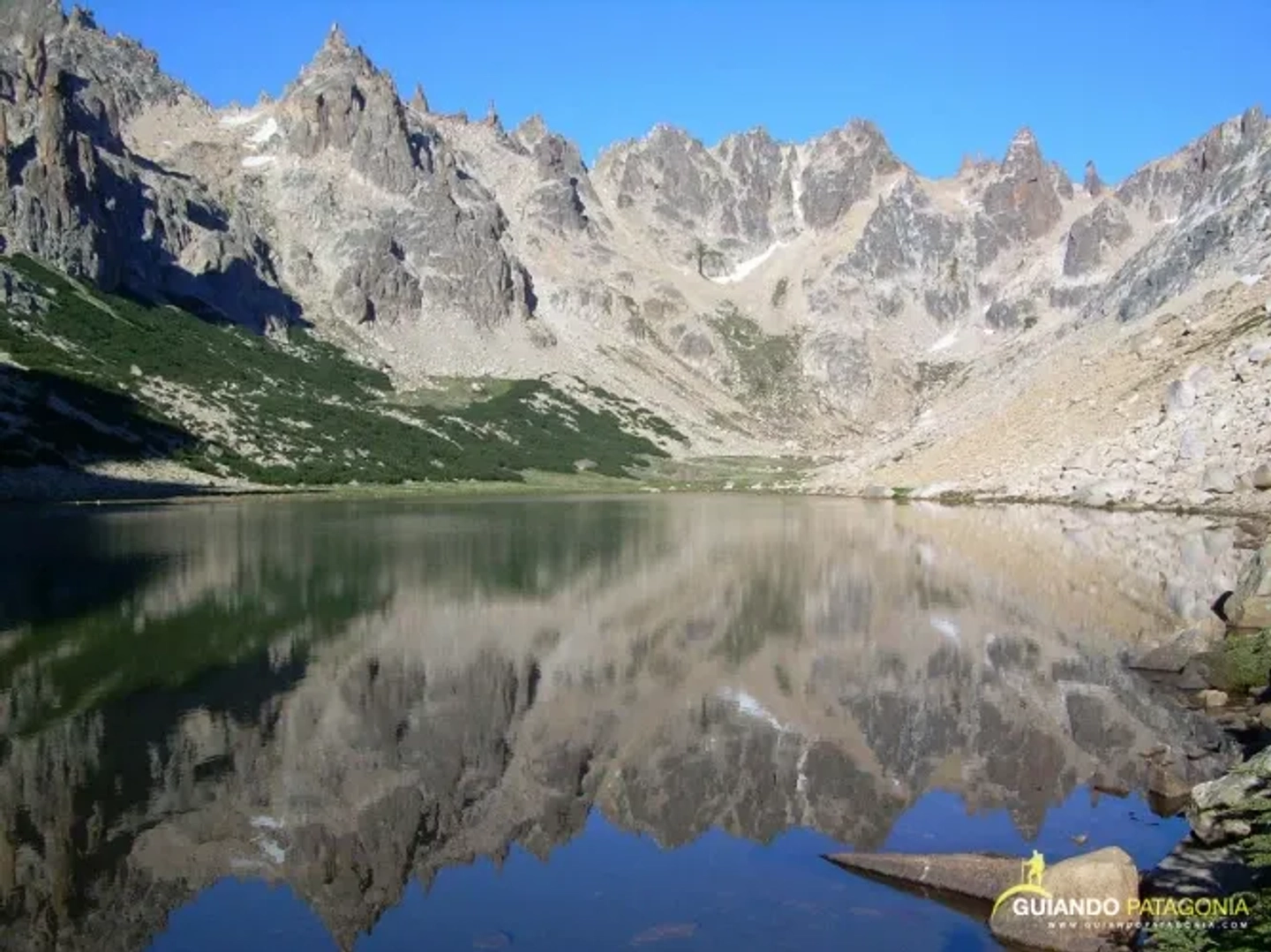 Trekking desde Cerro Catedral al Refugio Frey