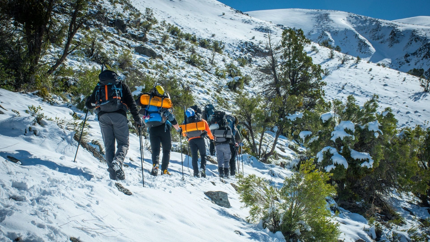Ascenso Invernal al Cerro San Gabriel con Campamento en Cajón del Maipo 2D/1N