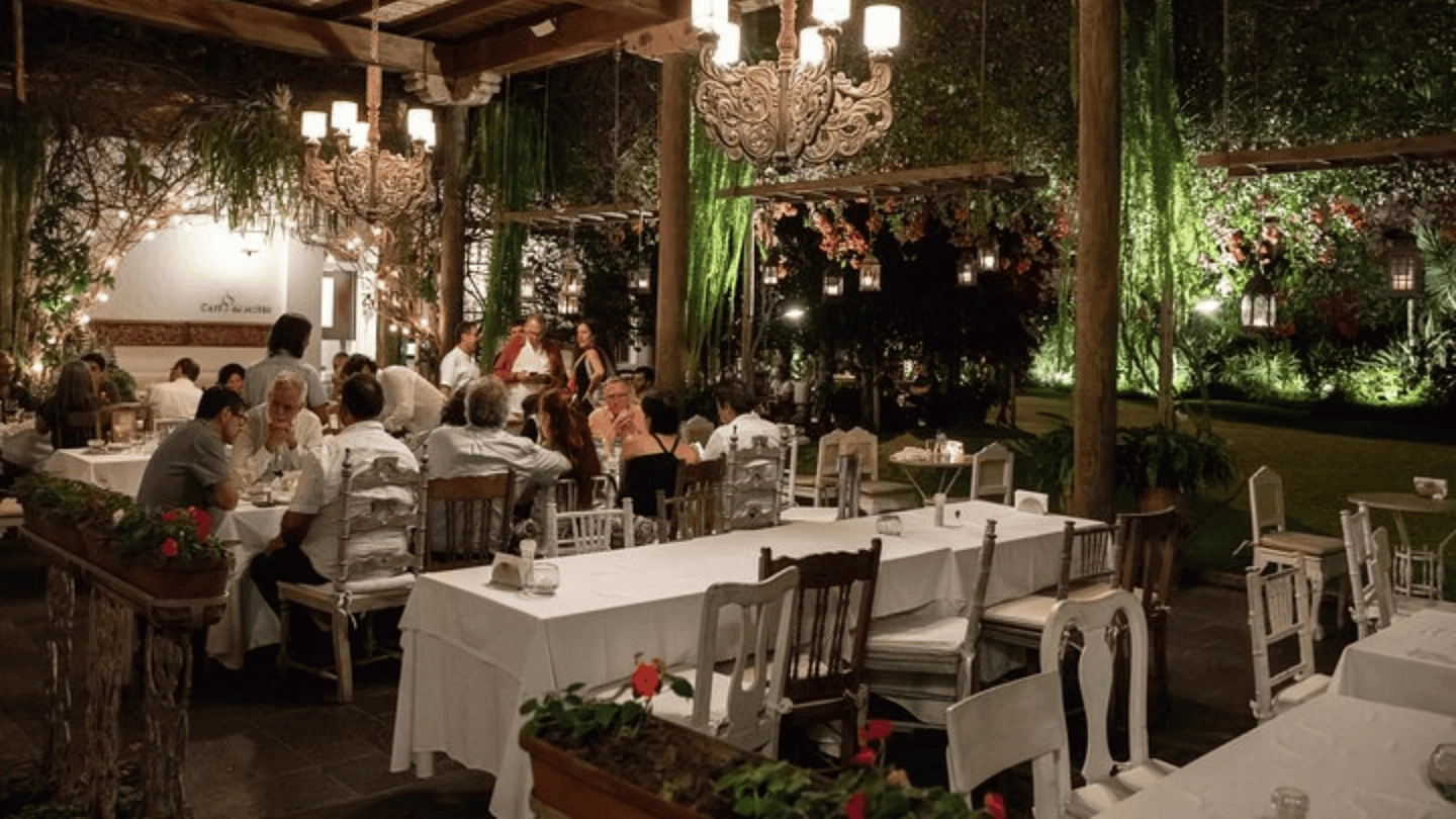 Noche en el Museo Larco