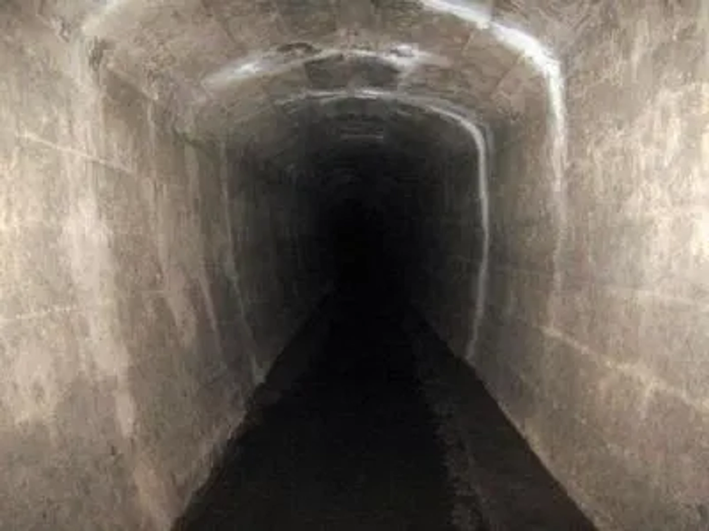 Explora el Misterioso Túnel de Lules