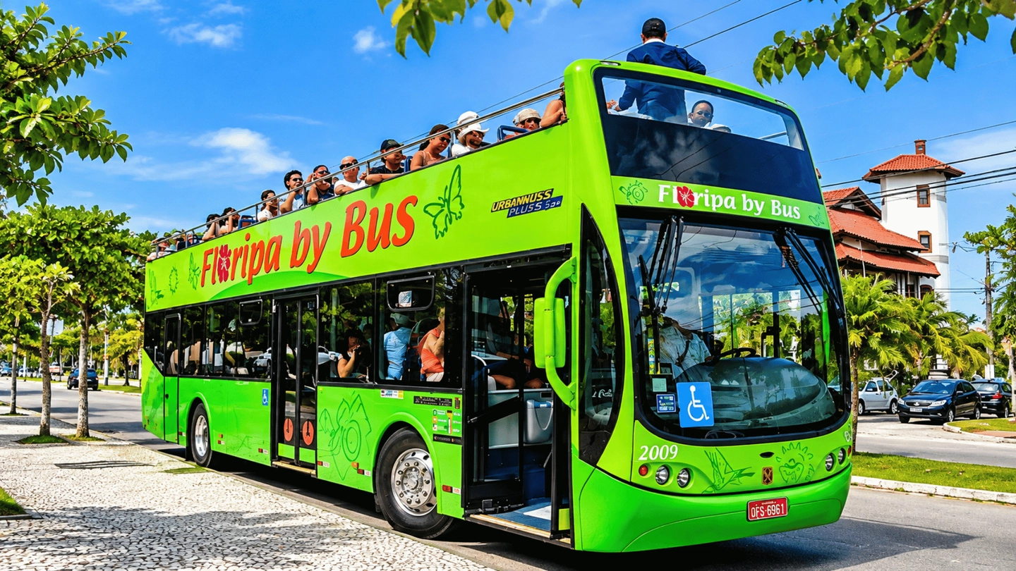 City Tour Floripa by Bus: bus turístico de 2 pisos con techo abierto por toda la isla