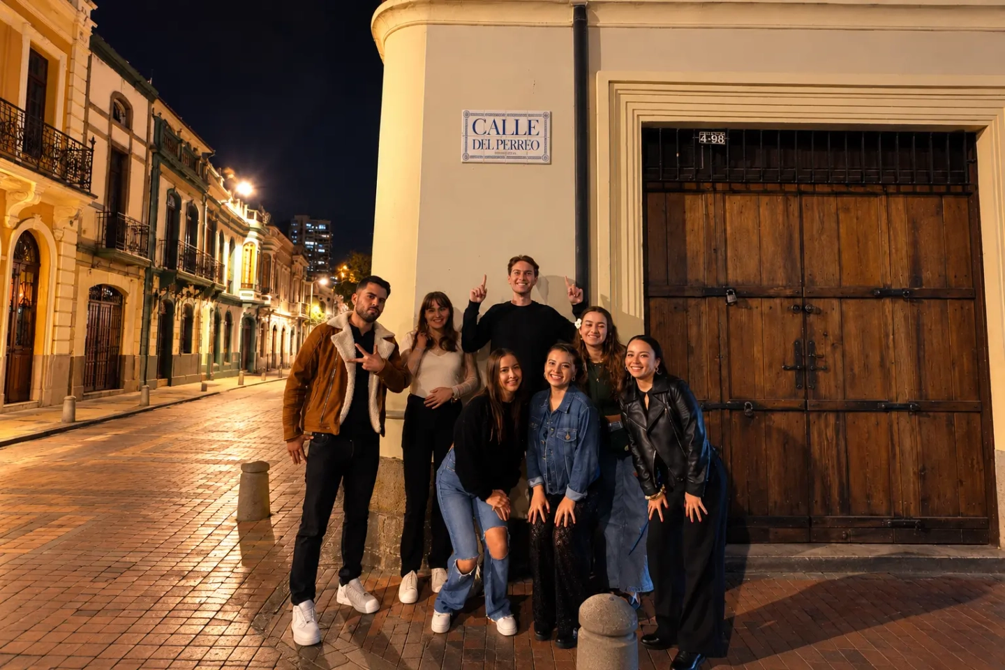 Nightlife Tour with Hidden Bars, Local Drinks & Tejo